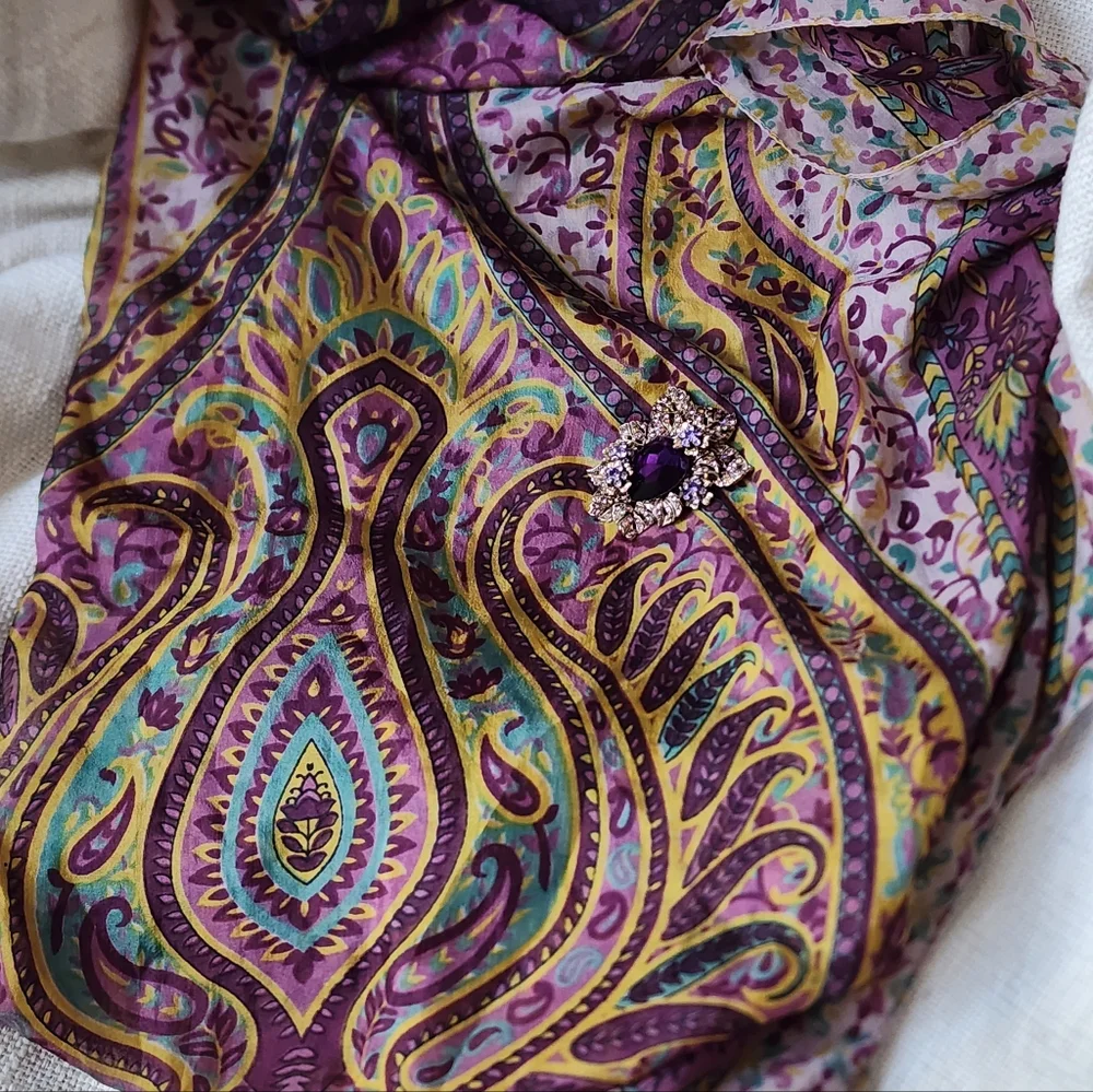 Designer Purple Scarf 100% Soft Silk Paisley Print Violet Gold Brooch